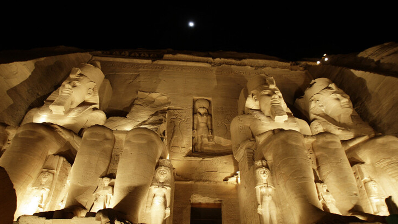 عملية هندسية ضخمة تنقذ معبد أبو سنبل في مصر