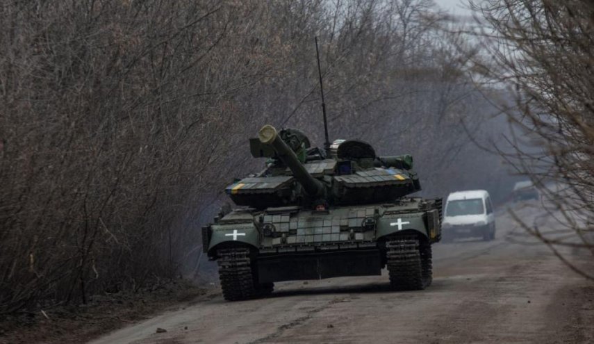 احتدام المعارك في شرق أوكرانيا وعنف الشرطة الأميركية رغم المطالبات بوضع حد له