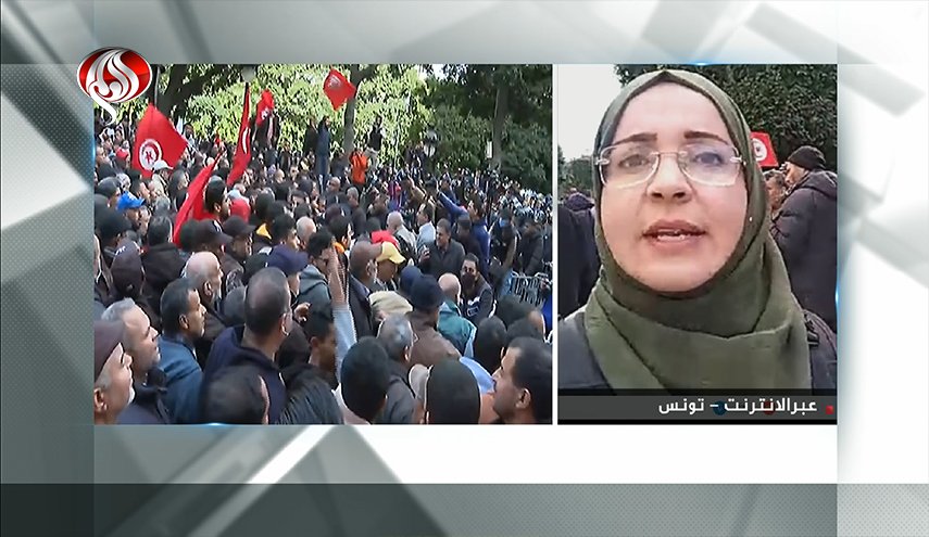 المتظاهرون التونسيون يطالبون بإسقاط الإنقلاب