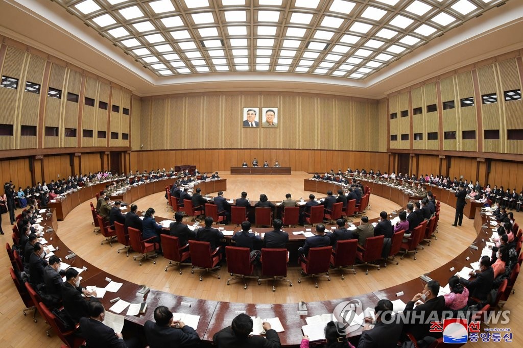 كوريا الشمالية تعقد جلسة برلمانية رئيسية دون حضور الزعيم