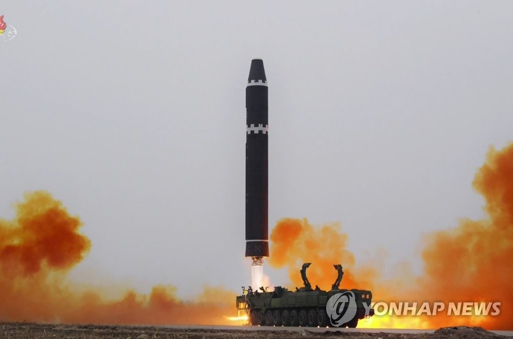 (جديد) الجيش الكوري الجنوبي: كوريا الشمالية تطلق صاروخين باليستيين قصيري المدى باتجاه البحر الشرقي