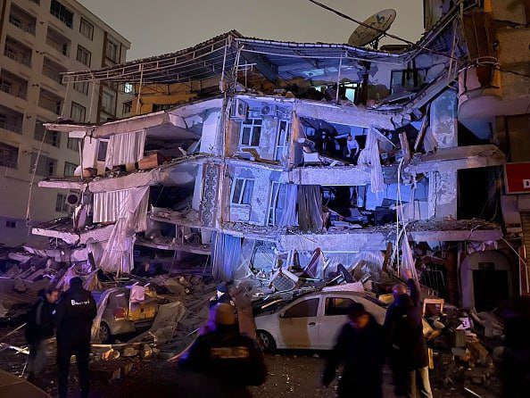 عاجل ‏‎#تركيا | صور جديدة تظهر آثار الزلزال القوي الذي ضرب تركيا فجر اليوم، وشعر به سكان عدة دول عربية قريبة.