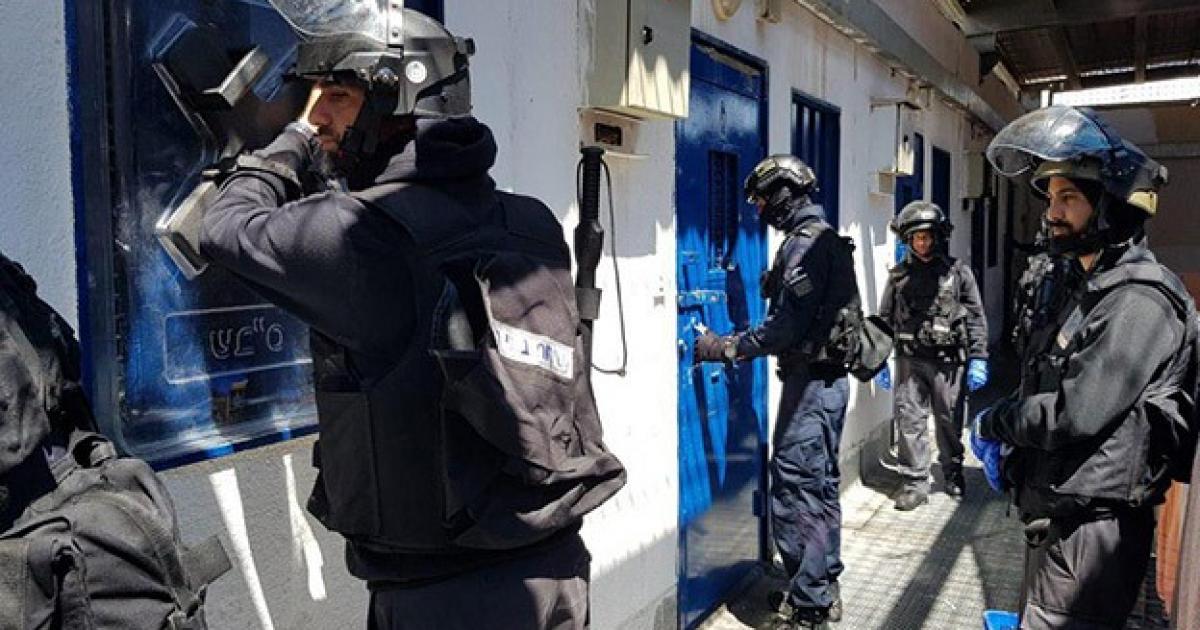 هيئة الأسرى: الاحتلال يُصدر 260 أمر اعتقال إداري خلال الشهر الماضي | وكالة شمس نيوز الإخبارية