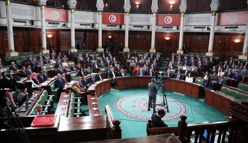 تداعيات وانعكاسات الجلسة الأولى للبرلمان التونسي