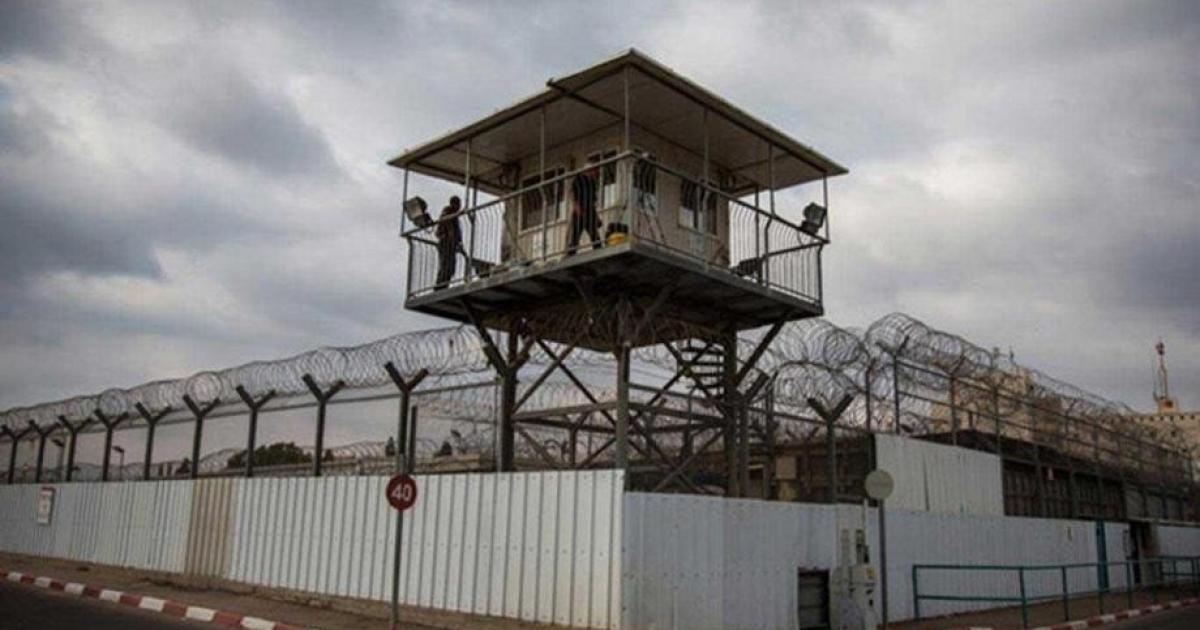 الحكم على أسير من مخيم جنين بالسجن 52 شهرا وغرامة مالية | وكالة شمس نيوز الإخبارية