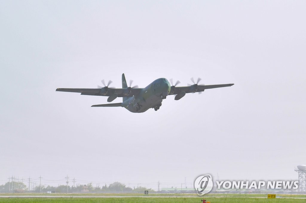 طائرة نقل عسكرية تصل إلى جيبوتي لإجلاء الرعايا الكوريين الجنوبيين في السودان