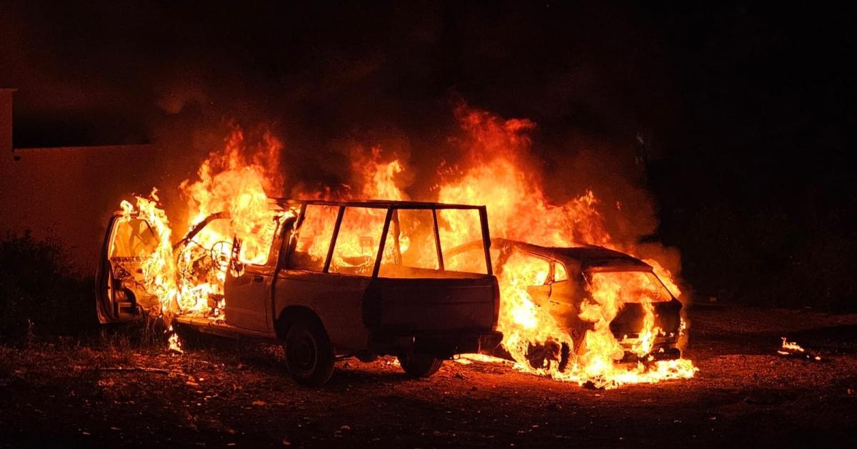 قطعان المستوطنين يحرقون سيارات فلسطينية في كفر قاسم بالداخل المحتل | وكالة شمس نيوز الإخبارية