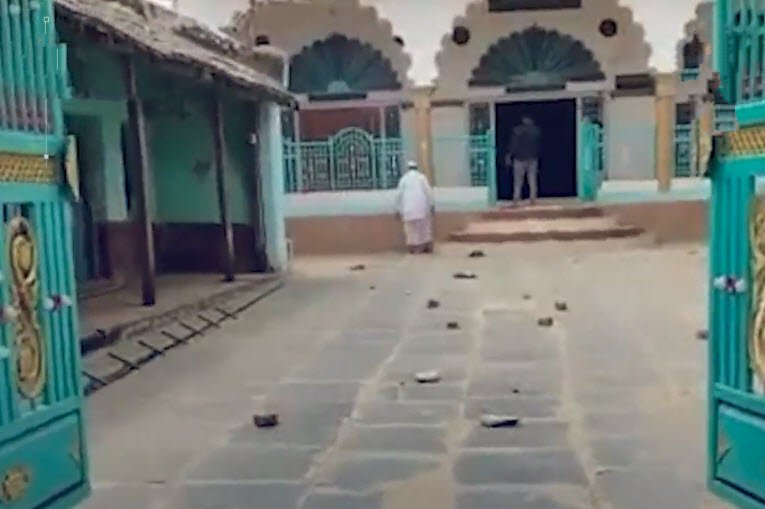 متطرفون هنود يعتدون على إمام مسجد لأنه رفض ترديد شعاراتهم الهندوسية