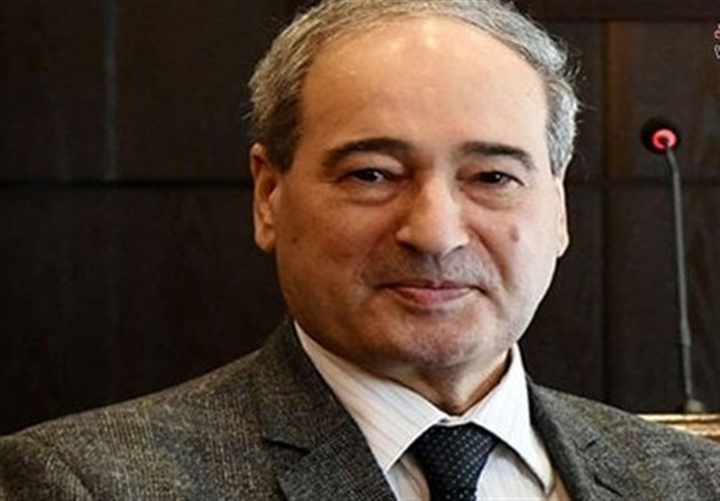 وزیر الخارجیة السوری یصل إلى الجزائر