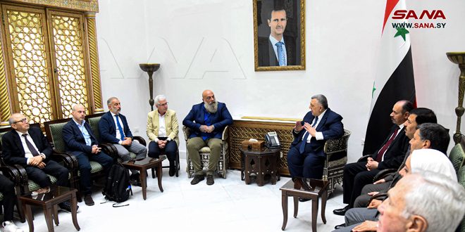 رئيس مجلس الشعب يلتقي وفد الجبهة الأوروبية للدفاع عن سورية – S A N A