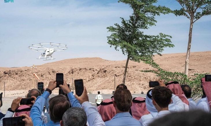 بالفیدیو ؛ “نيوم” تعلن نجاح أولى تجارب التاكسي الجوي في السعودية