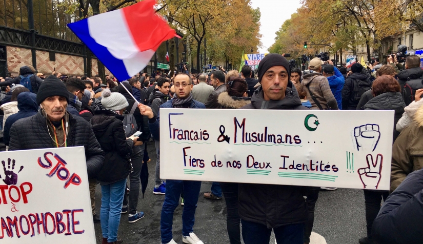 "لوموند": محاولات فرض "إسلام تنوير" في فرنسا دليل على خلل كبير في التشخيص