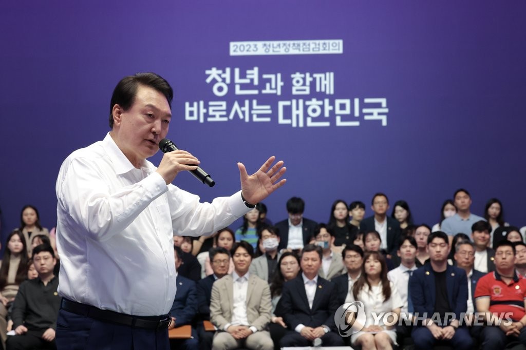 جالوب كوريا: ارتفاع شعبية الرئيس يون بمقدار نقطتين مئويتين إلى 38%