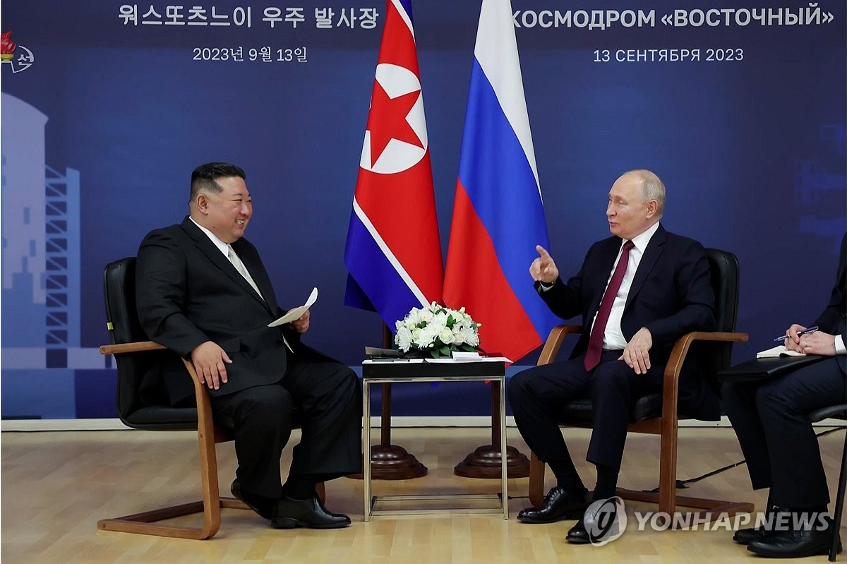الزعيم الشمالي يتبادل برقيات التهنئة مع الرئيس الروسي بمناسبة الذكرى الـ75 للعلاقات الثنائية بين البلدين