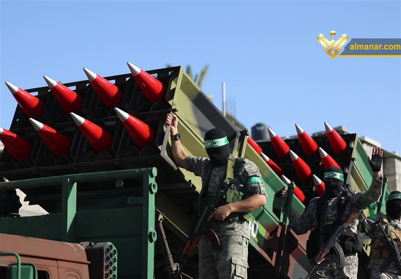 القسام تقصف حیفا المحتلة بصاروخ R160