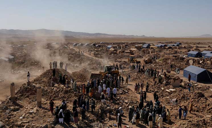 بالفیدیو و الصور ؛ مشاهد عن زلزالان جديدان يضربان هرات الأفغانية