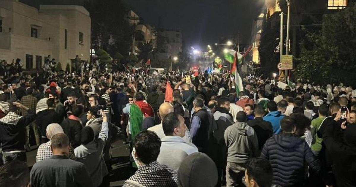 مظاهرات في مدن عربية وإسلامية وغربية تنديداً بمجزرة مستشفى المعمداني بغزة | وكالة شمس نيوز الإخبارية