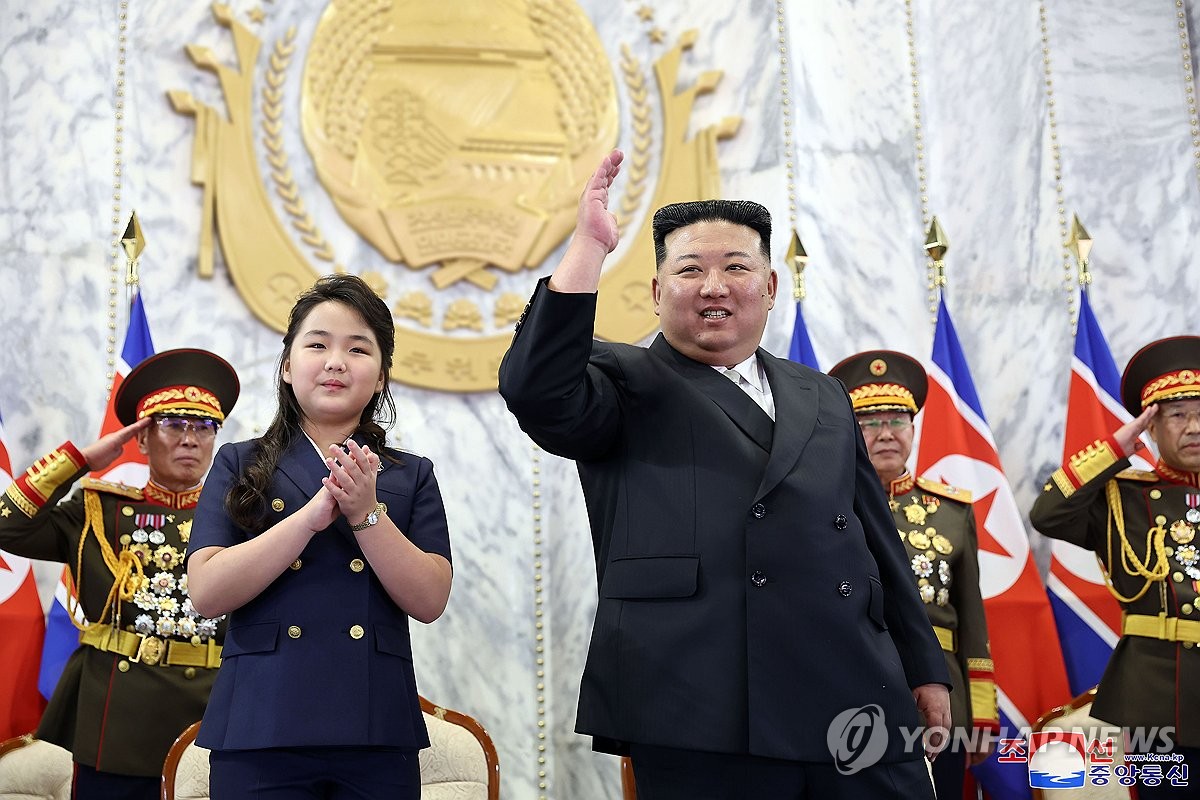 وزير الوحدة: ابنة زعيم كوريا الشمالية قد تكون خليفة له