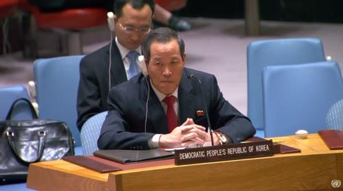 مسؤول أممي يصف إطلاق بيونغ يانغ للصاروخ الفضائي بأنه خطر "جسيم" على الطيران المدني والملاحة البحرية