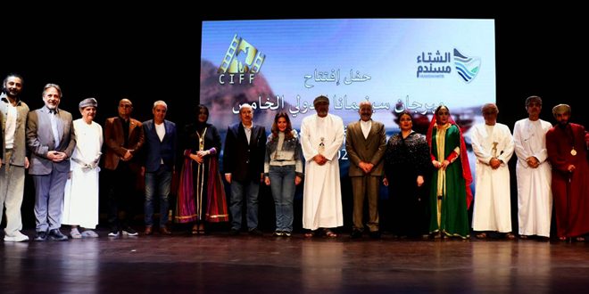 تكريم الفنان أيمن زيدان في مهرجان سينيمانا الدولي في دورته الخامسة بسلطنة عمان