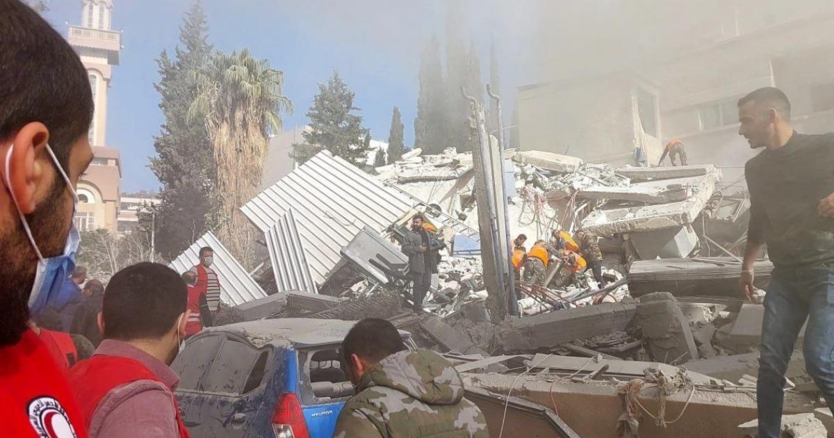 عدوان صهيوني يستهدف مبنىً سكنياً في العاصمة السورية دمشق | وكالة شمس نيوز الإخبارية - Shms News |
