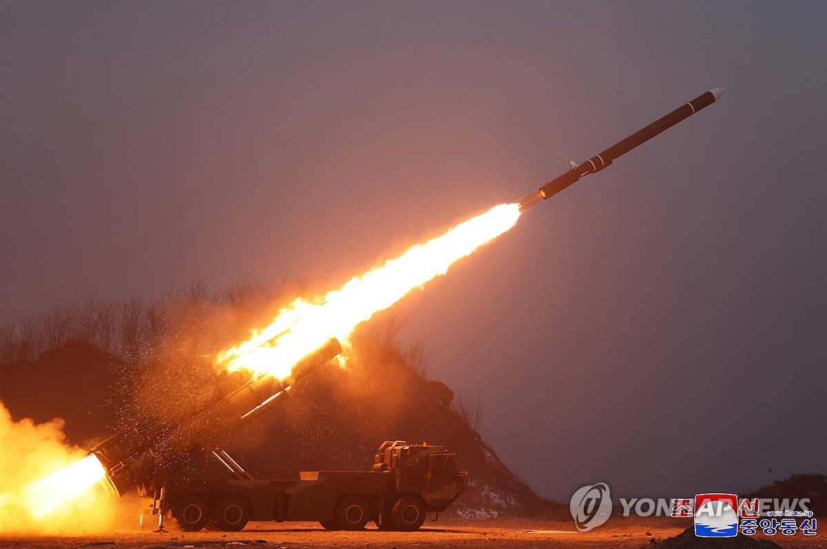 (جديد) هيئة الأركان المشتركة: كوريا الشمالية تطلق عدة صواريخ كروز قبالة الساحل الغربي