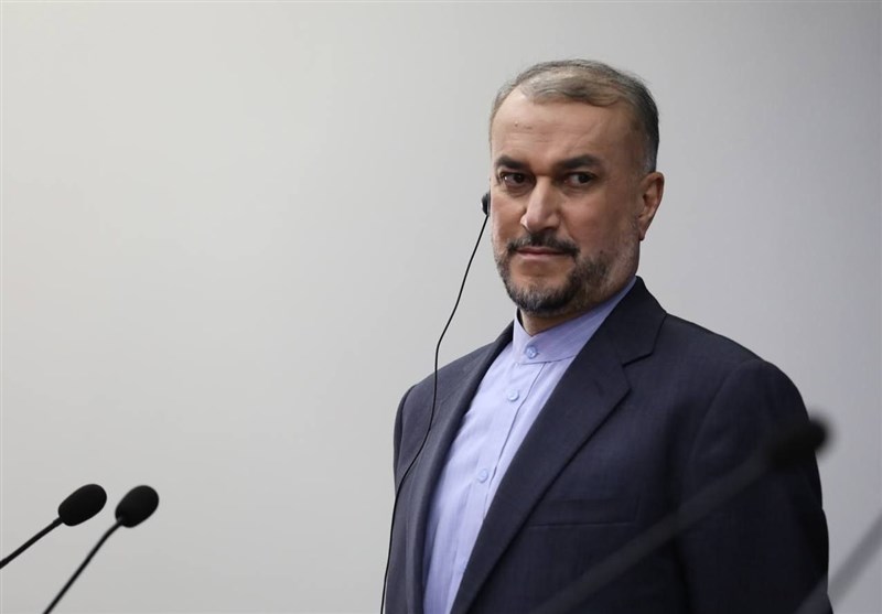 وزیر الخارجیة الإیرانی یجری مباحثات هاتفیة مع نظیره القطری والترکی- الأخبار ایران