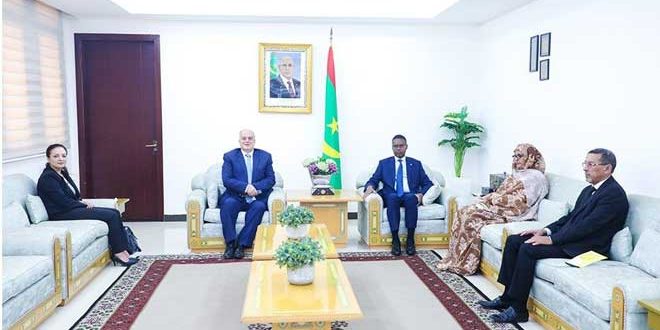 الوزير الأول الموريتاني يبحث مع السفير السوري تطوير وتعزيز العلاقات بين البلدين الشقيقين