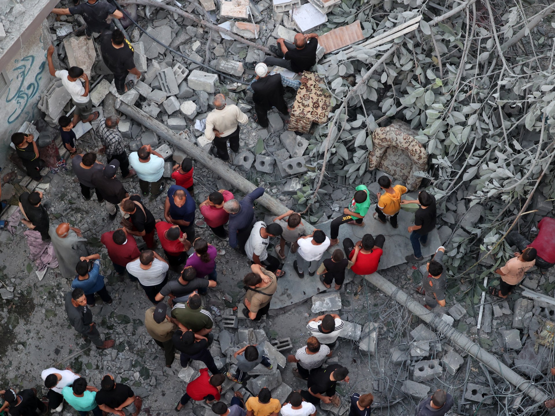 إسرائيل تواصل قصف غزة، بما فيها رفح، رغم قرار محكمة العدل الدولية |  أخبار الصراع الإسرائيلي الفلسطيني