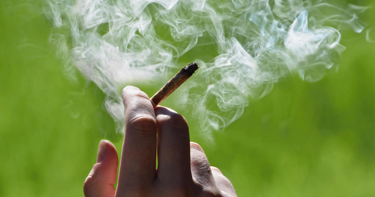 تمضي وزارة العدل قدمًا في تخفيف القيود الفيدرالية على الماريجوانا