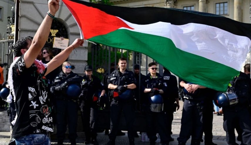 منح نشطاء مؤيدين لفلسطين مهلة لمغادرة جامعة في برلين