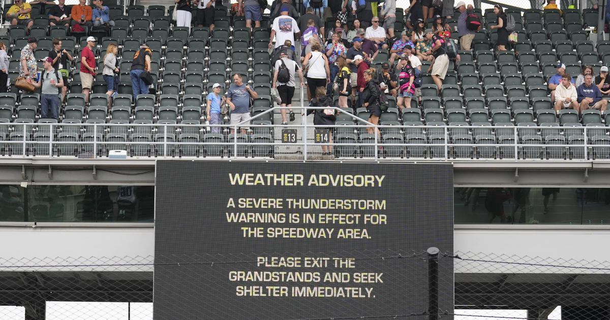 من المتوقع أن يبدأ سباق إنديانابوليس 500 بعد ظهر يوم الأحد بعد أن بدأت قوى العاصفة القوية في التأخير