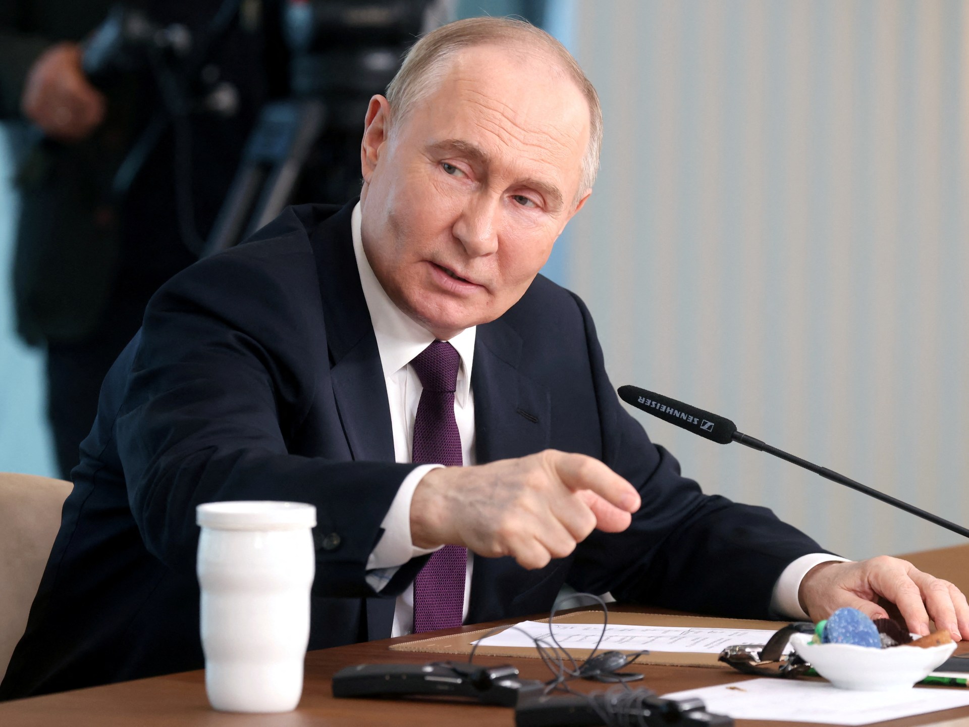 بوتين يحذر الغرب بشأن أسلحة أوكرانيا وترسانتها النووية في مؤتمر صحفي |  أخبار فلاديمير بوتين