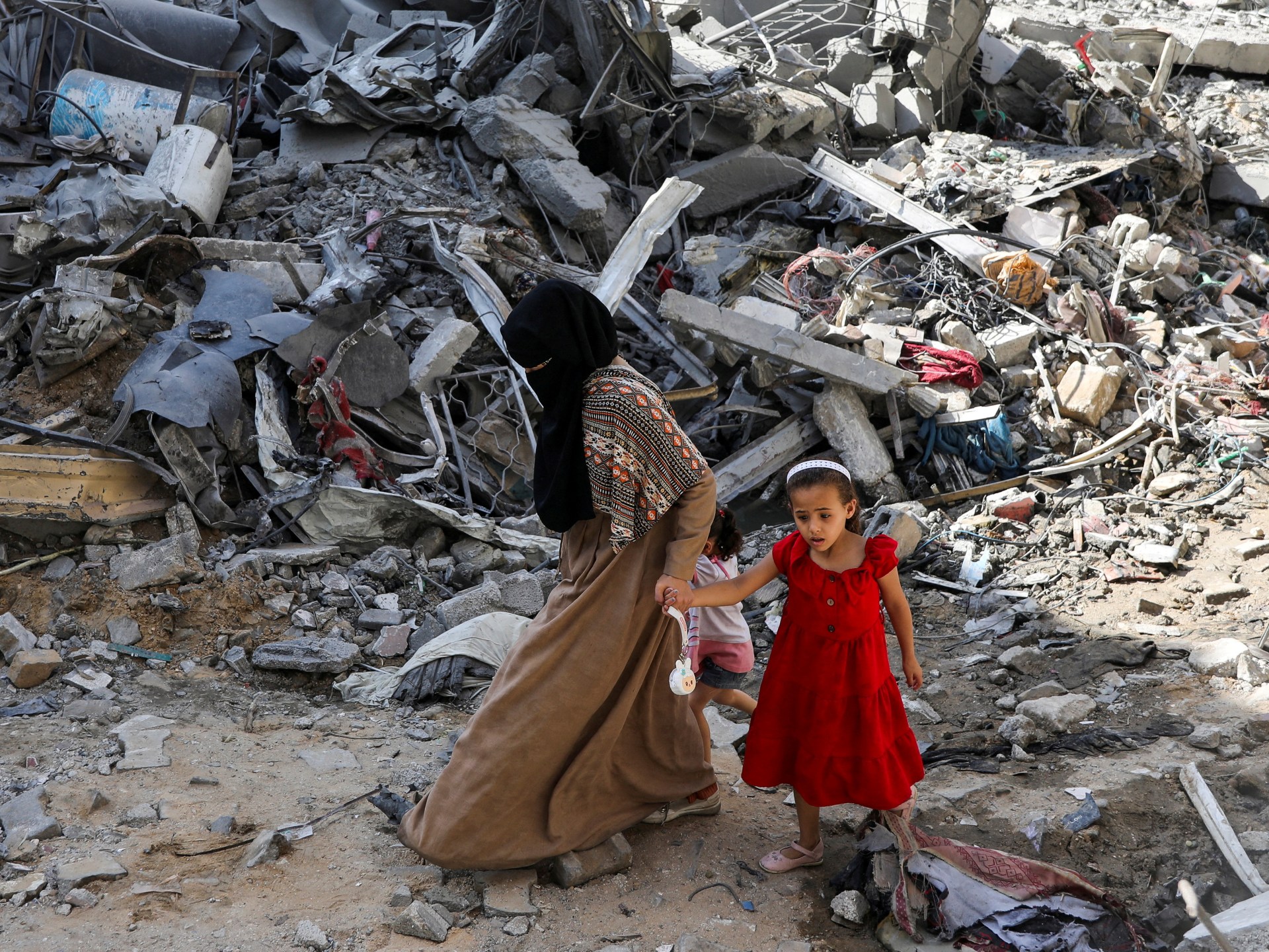 مقتل عدة أشخاص في الهجمات الإسرائيلية ومستشفيات غزة تناشد المساعدة |  أخبار غزة