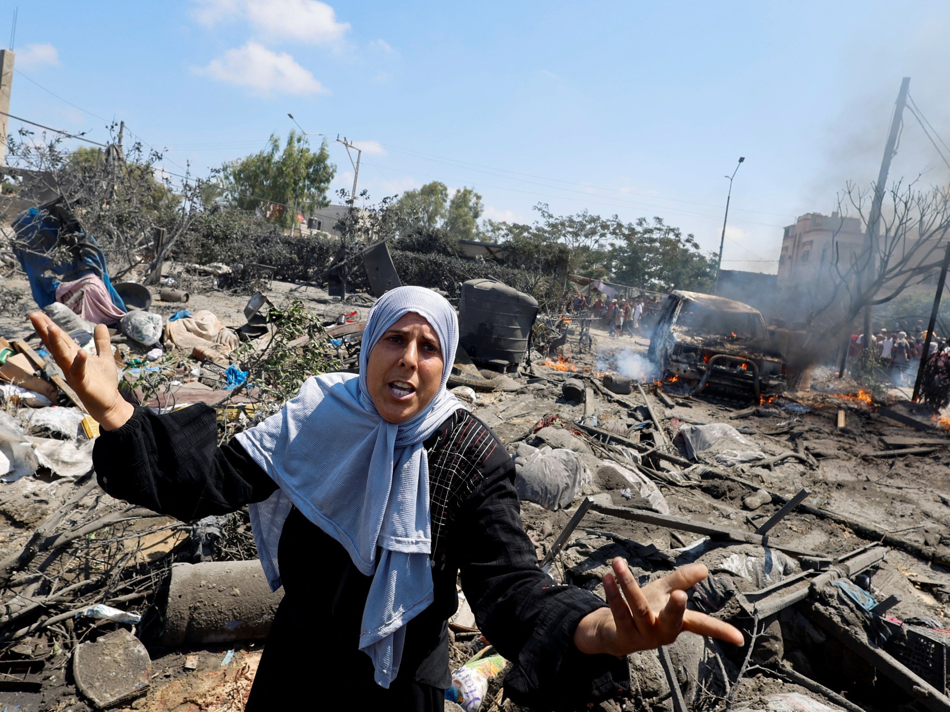 الهجوم الإسرائيلي على المواصي يقتل 90 شخصا على الأقل.. ما نعرفه حتى الآن | غزة