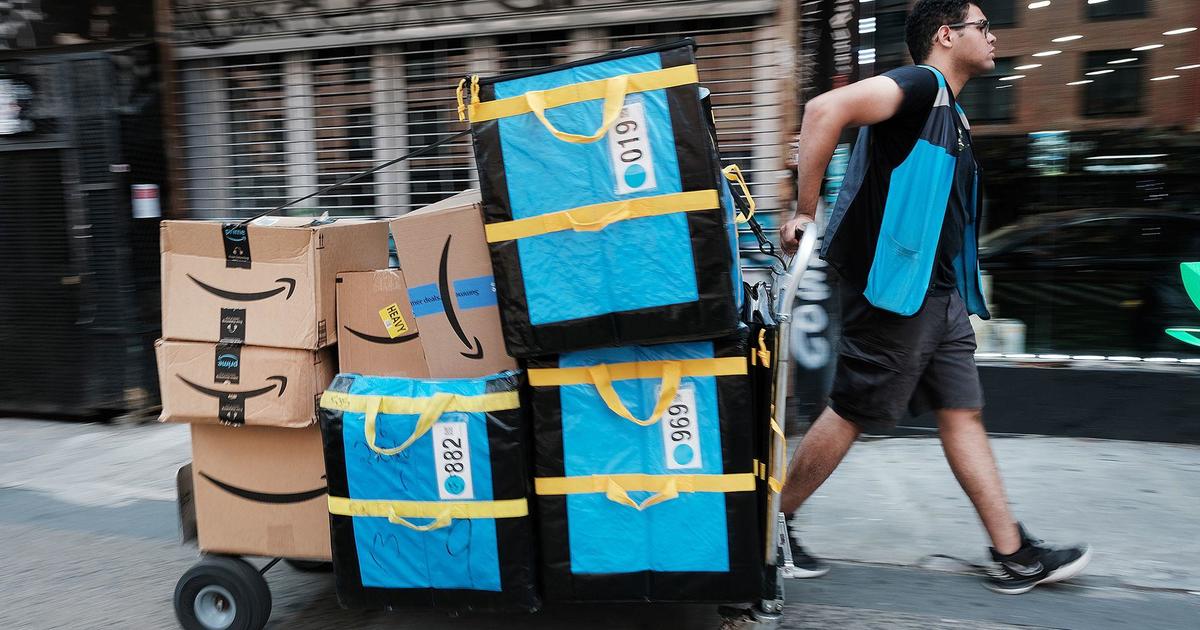 تقدم أمازون رصيدًا بقيمة 20 دولارًا لبعض العملاء قبل يوم Prime Day. وإليك كيفية الحصول عليه.