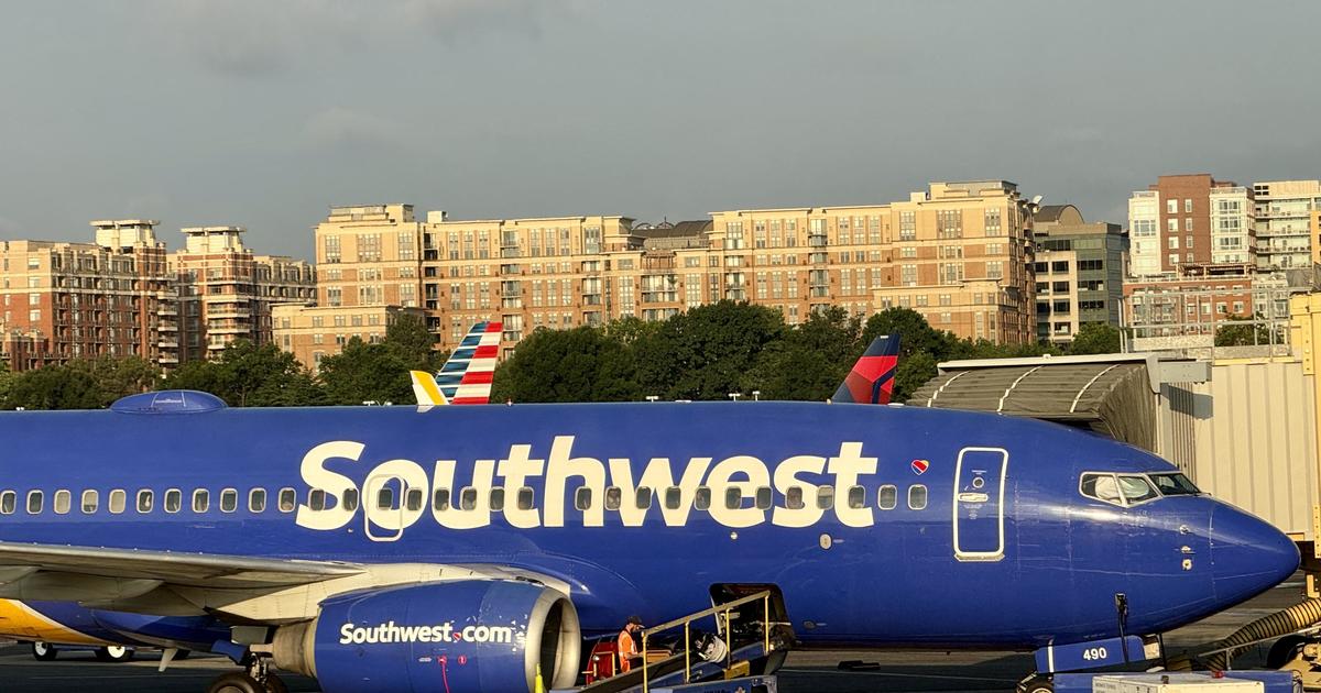 تقدم شركة Southwest Airlines عروض Amazon Prime Day. إليك مقدار ما يمكنك توفيره على الرحلات الجوية.