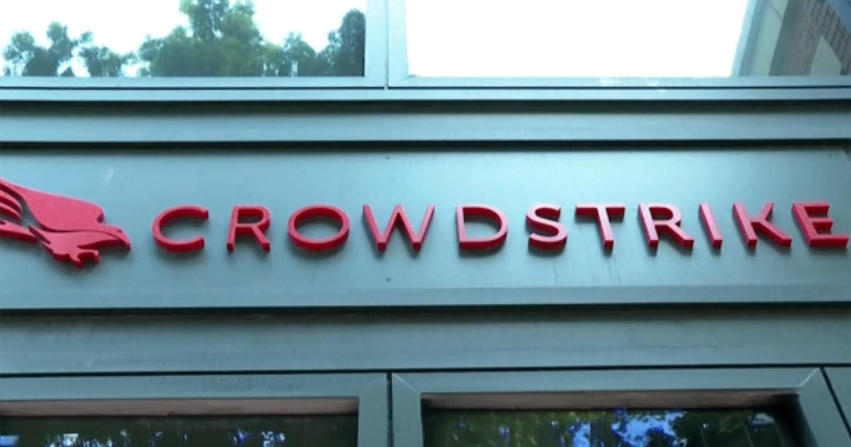 كيف أدى خلل CrowdStrike إلى شل العمليات في جميع أنحاء العالم