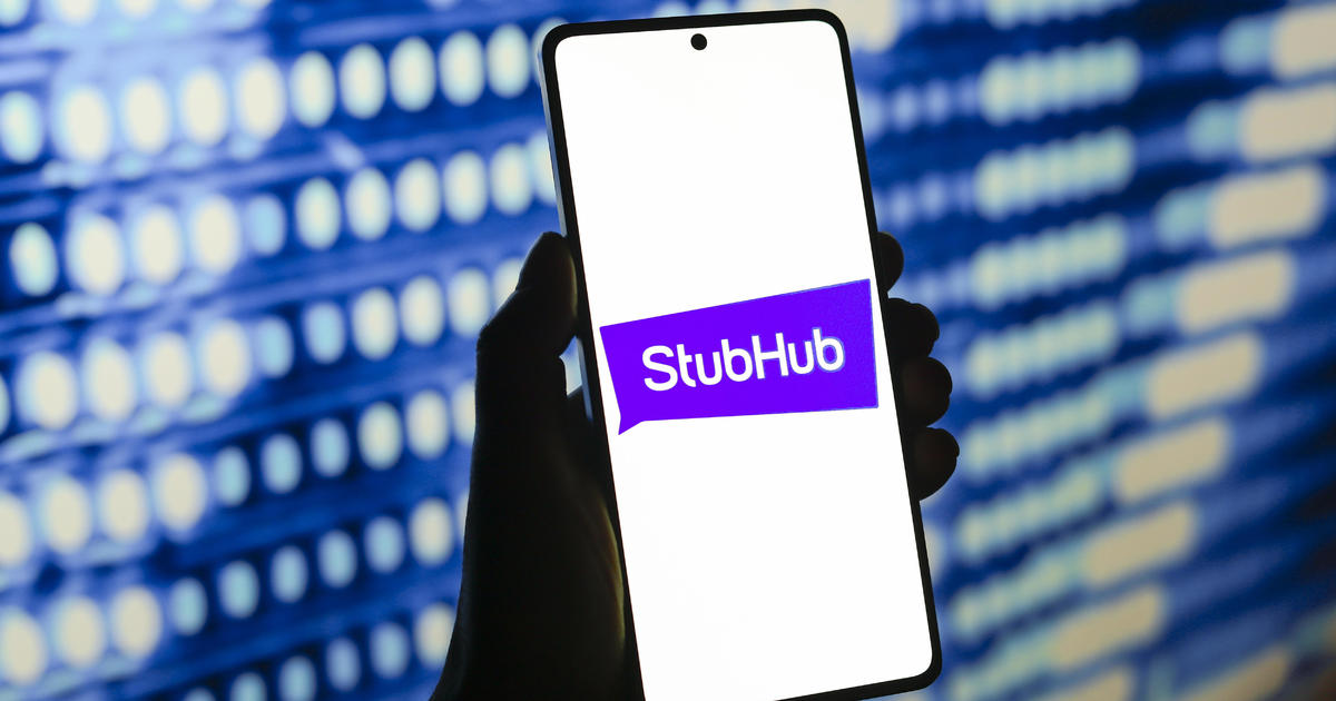 يزعم المدعون العامون أن موقع StubHub يخدع المستهلكين ويدفعهم إلى دفع مبالغ زائدة مقابل التذاكر