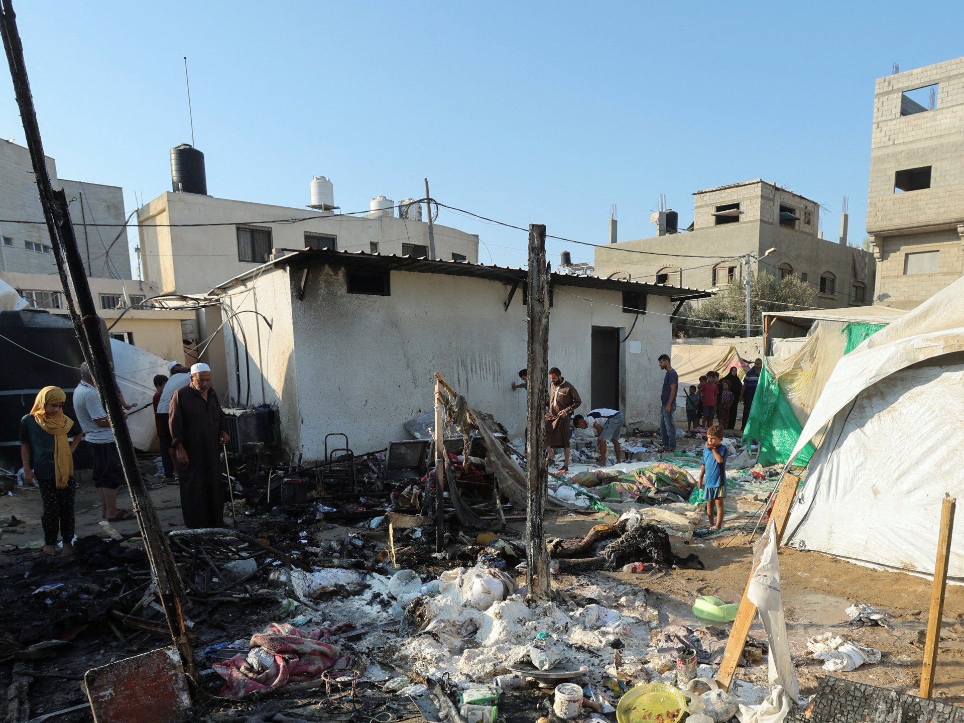 أطفال بين القتلى بعد قصف إسرائيلي لمدرستين في غزة | أخبار الصراع الإسرائيلي الفلسطيني