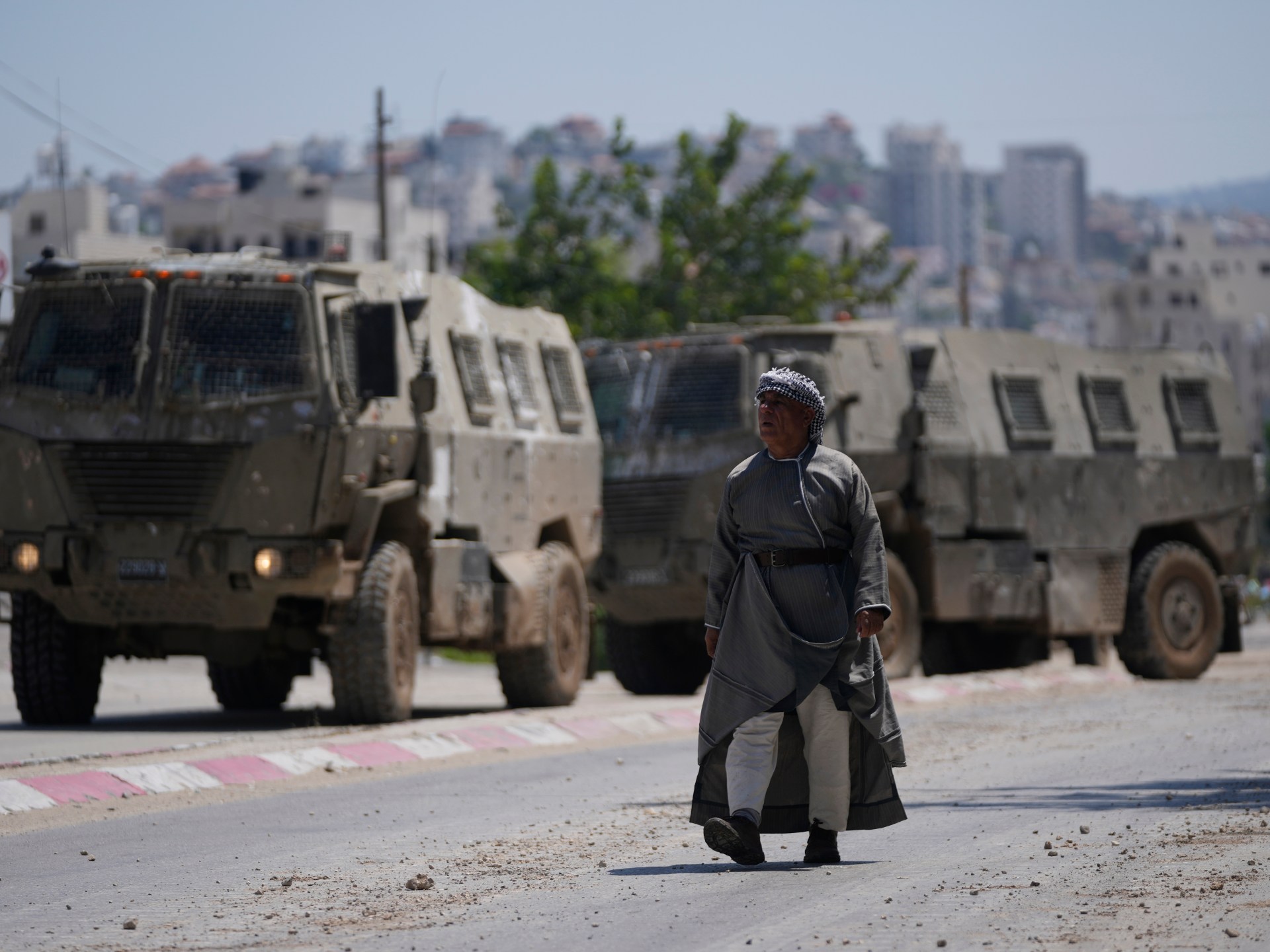 ماذا تفعل إسرائيل بالفلسطينيين في طولكرم؟ | أخبار الصراع الإسرائيلي الفلسطيني