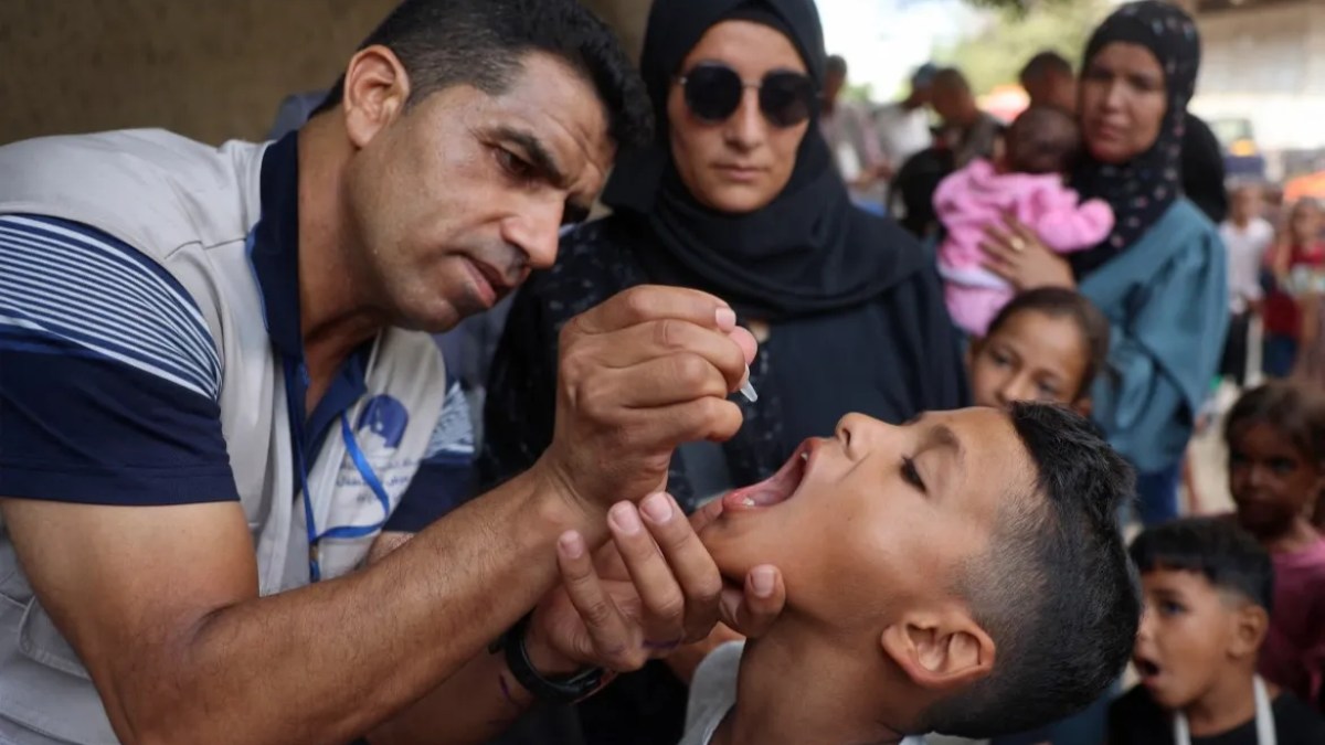 بالفيديو: انطلاق حملة التطعيم ضد شلل الأطفال في غزة | غزة