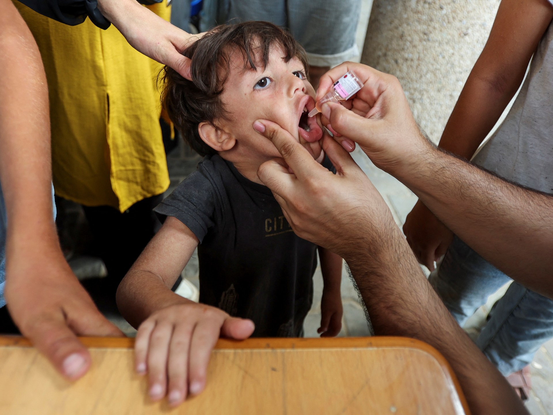 ماذا تعرف عن حملة التطعيم ضد شلل الأطفال في غزة | أخبار الصراع الإسرائيلي الفلسطيني