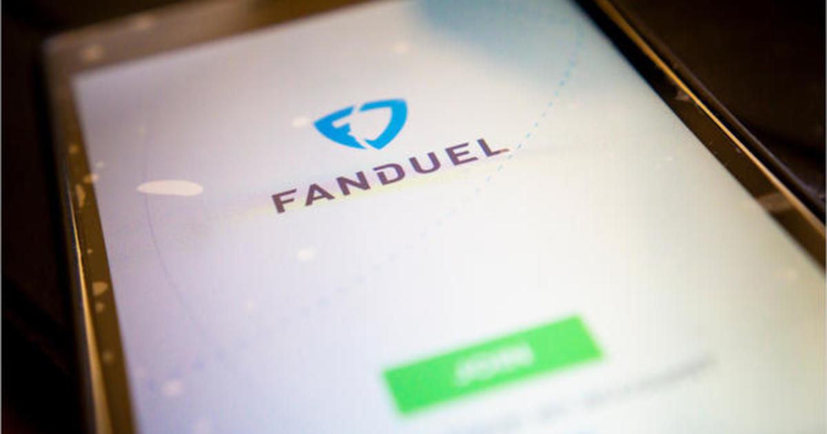 الموظف السابق في Jaguars الذي سرق من الفريق يرفع دعوى قضائية ضد FanDuel مقابل 250 مليون دولار بسبب "استغلال" إدمانه على القمار