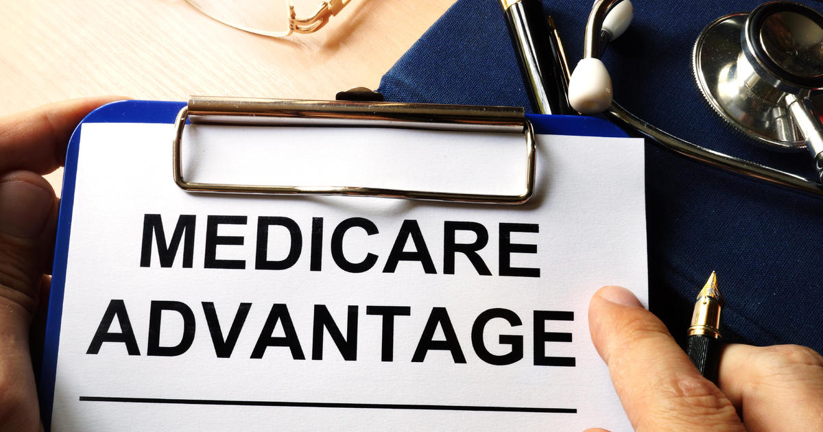 يقول التقرير إن خطط Medicare Advantage تلقت 4.2 مليار دولار على شكل مدفوعات مقابل زيارات منزلية مشكوك فيها