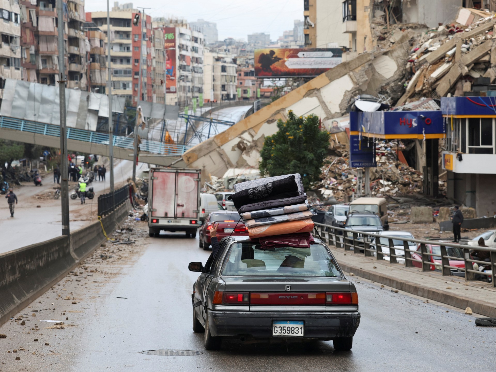 النازحون يعودون إلى جنوب لبنان وسط آمال بصمود وقف إطلاق النار | إسرائيل تهاجم لبنان نيوز