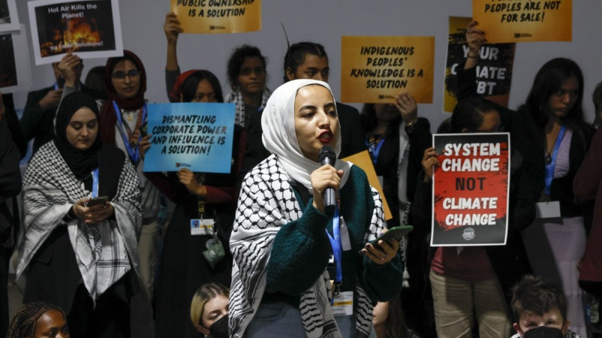 تم الكشف عن أهم المدن الملوثة مع غضب الناشطين في لوبي الوقود الأحفوري COP29 | أخبار أزمة المناخ