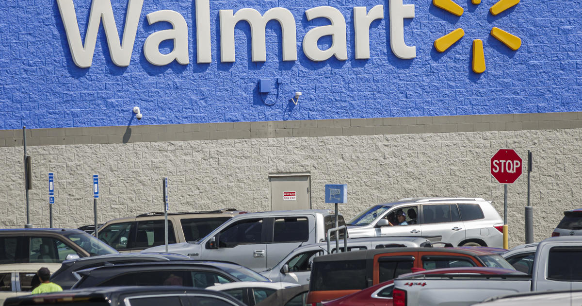 Walmart هي أحدث شركة كبيرة تقوم بتقليص سياسات DEI بعد ضغوط من النشطاء المحافظين