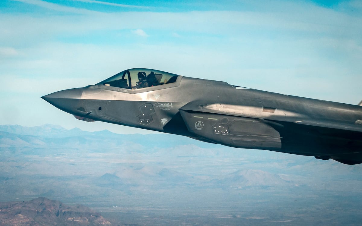 مشروع قانون الدفاع سيخفض مشتريات طائرات F-35 في عام 2025، ويؤخر التسليم