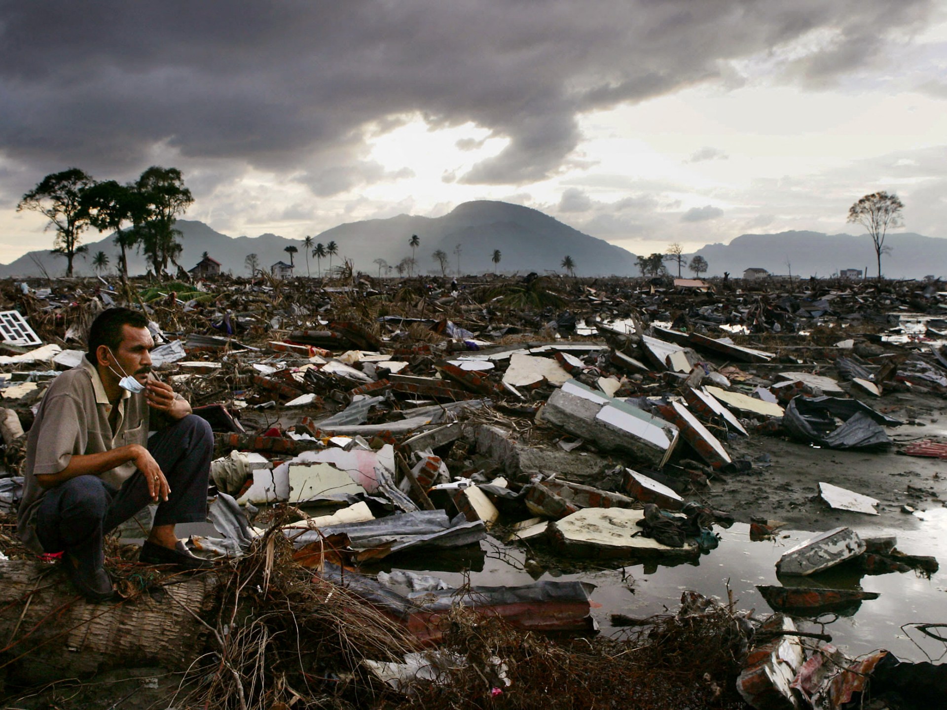 On 20th anniversary of world’s worst tsunami, experts warn of complacency | Tsunami News